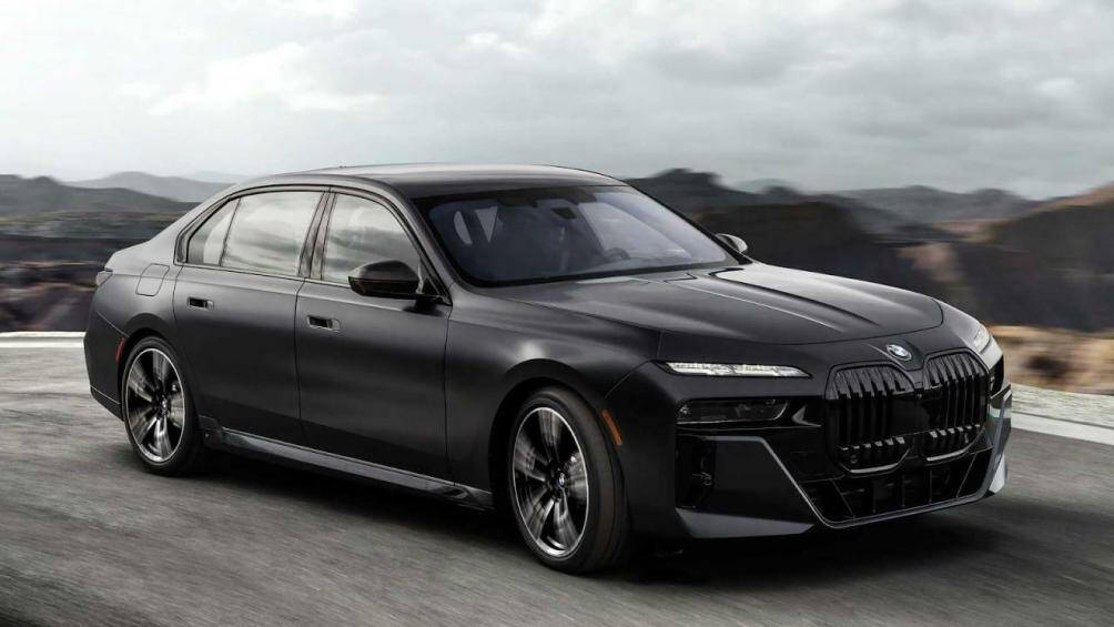 4. BMW 7 Series (tỷ lệ khấu hao sau 5 năm: 53%).