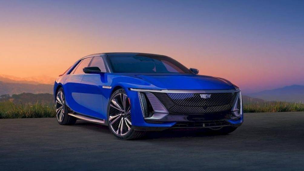 Ra mắt vào tháng 10 năm ngoái, Cadillac Celestiq EV 2023 là mẫu sedan thuần điện đầu bảng của thương hiệu xe sang Mỹ.