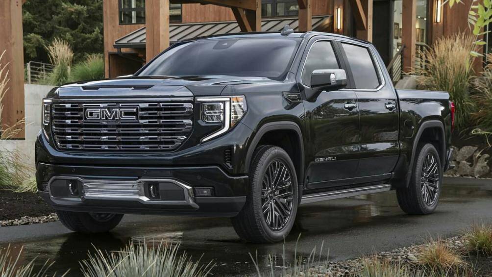 5. GMC Sierra 1500 2023 (giá khởi điểm: 37.100 USD).