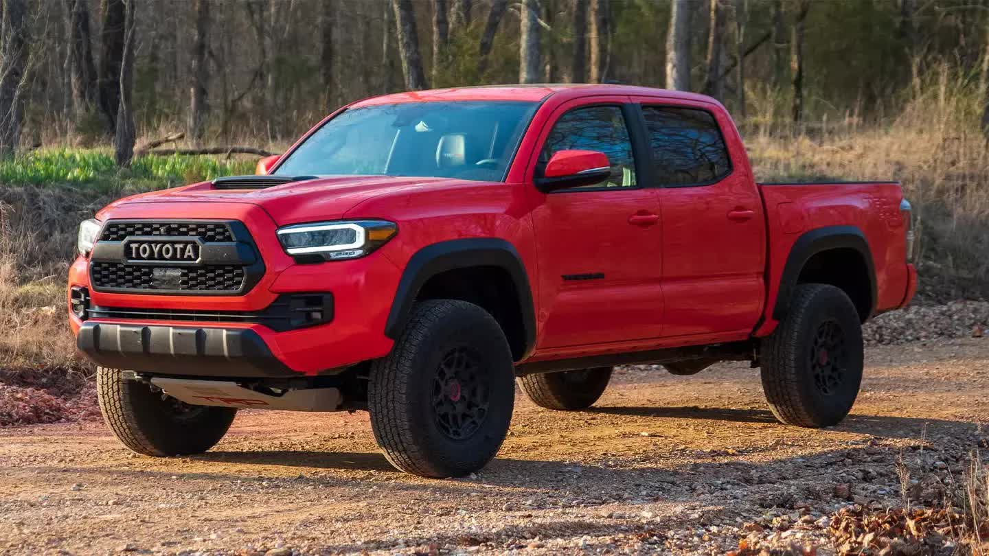6. Toyota Tacoma 2023 (giá khởi điểm: 27.750 USD).