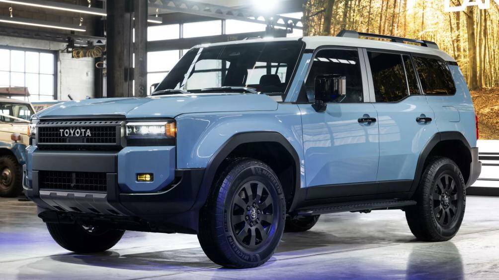 Những phiên bản dành cho thị trường Mỹ sẽ bắt đầu bán ra từ mùa xuân năm 2024, giá bán dự kiến sẽ công bố tại thời điểm đó.