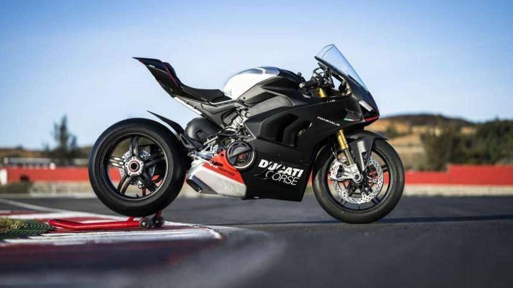 4. Ducati Panigale V4 SP2 2022 (công suất tối đa: 215,5 mã lực).