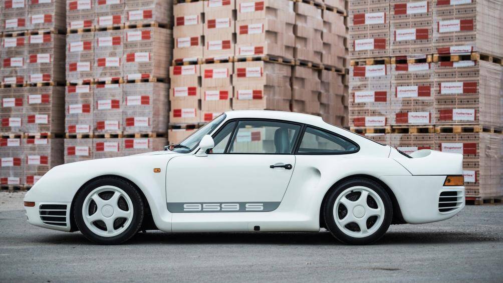 7. Porsche 959 Sport (vận tốc tối đa: 340 km/h).