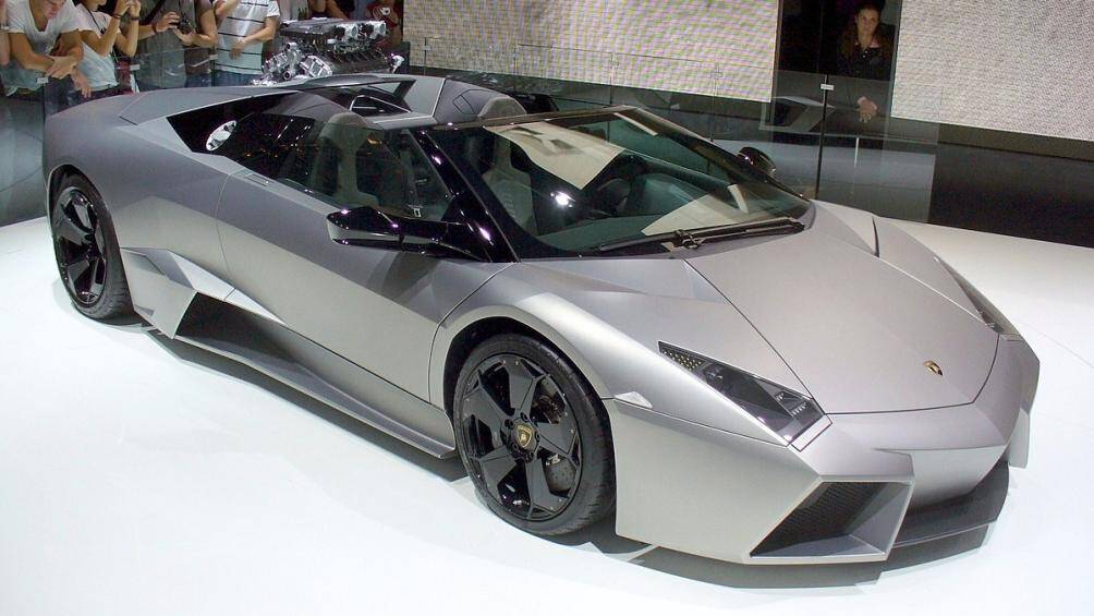 8. Lamborghini Murcielago LP670 Super Veloce (vận tốc tối đa: 343 km/h).