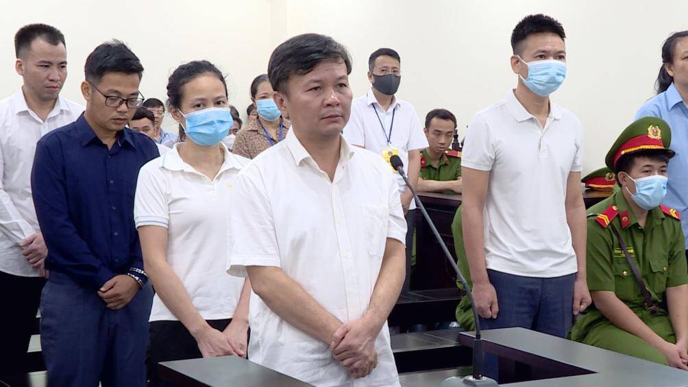 Hồ sơ vụ án xác định giai đoạn 2016-2020, khi ông Chung làm chủ tịch, UBND Hà Nội trồng mới hơn 1,6 triệu cây xanh.