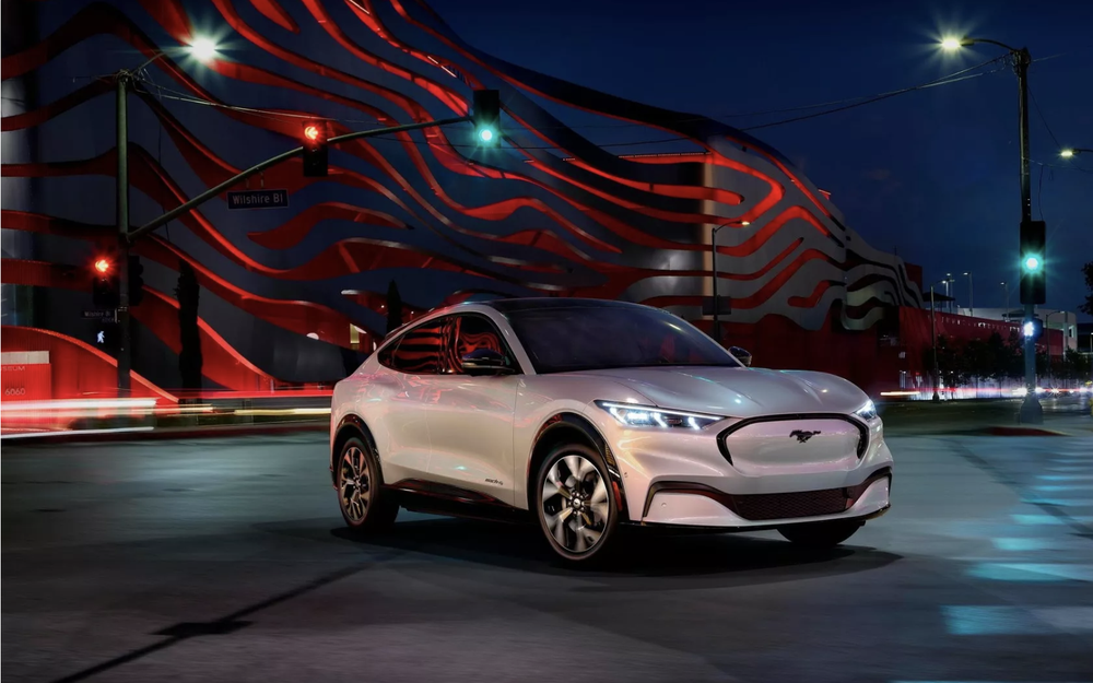 Triệu hồi thêm Ford Mustang Mach-E tại Việt Nam