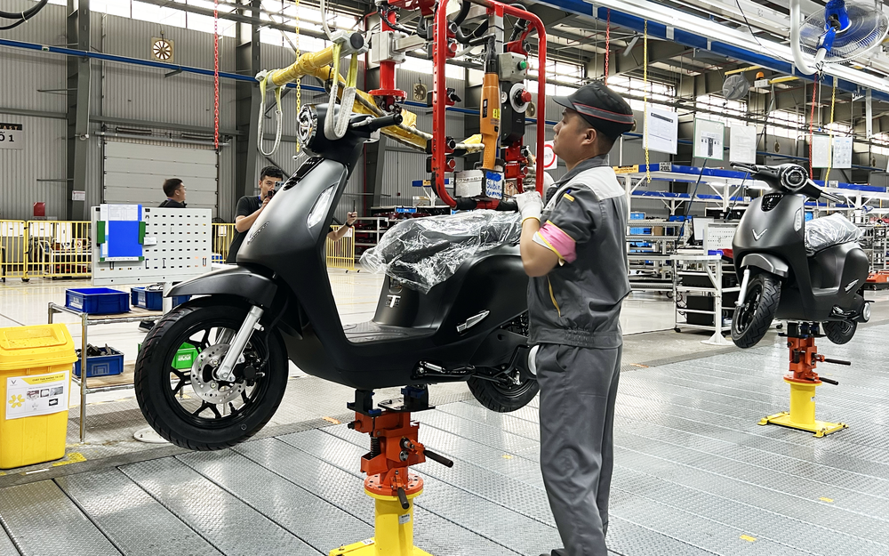 Nguồn cung ô tô, xe máy tăng mạnh, bớt nỗi lo khan hàng tăng giá