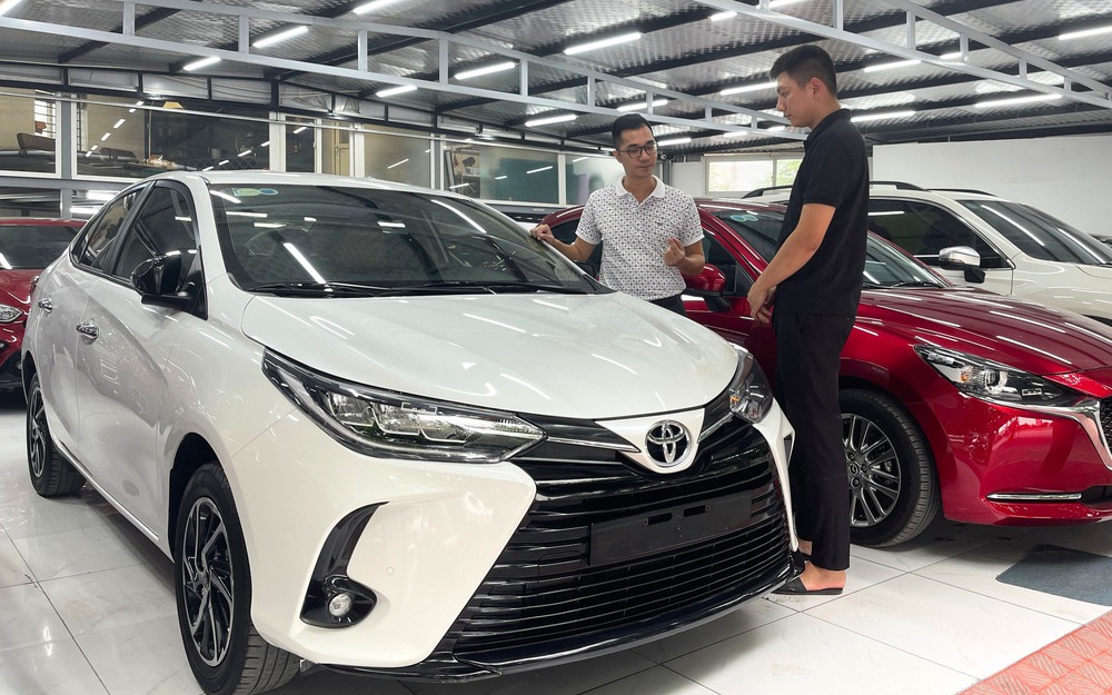 Ô tô mới giảm giá mạnh, xe cũ khó bán