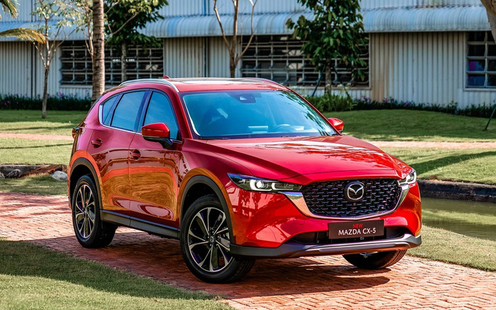 Mẫu xe xăng nào bán chạy nhất tháng đầu năm?