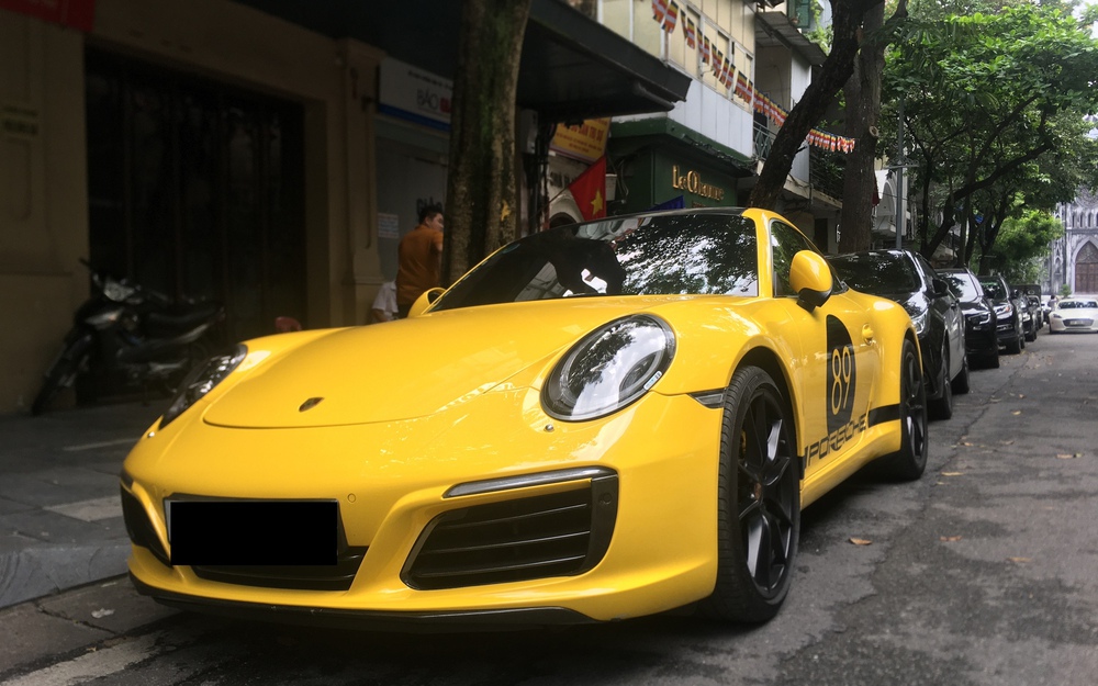 Đi chúc Tết, đỗ xe sao cho lịch sự?