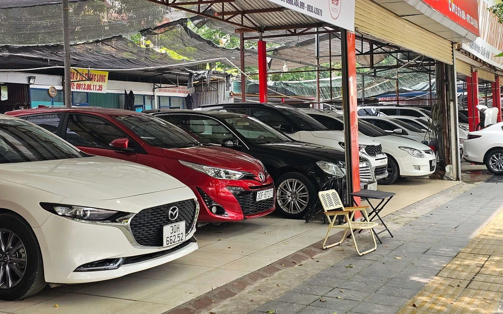 Làm sao để tránh rủi ro pháp lý khi mua ô tô cũ?