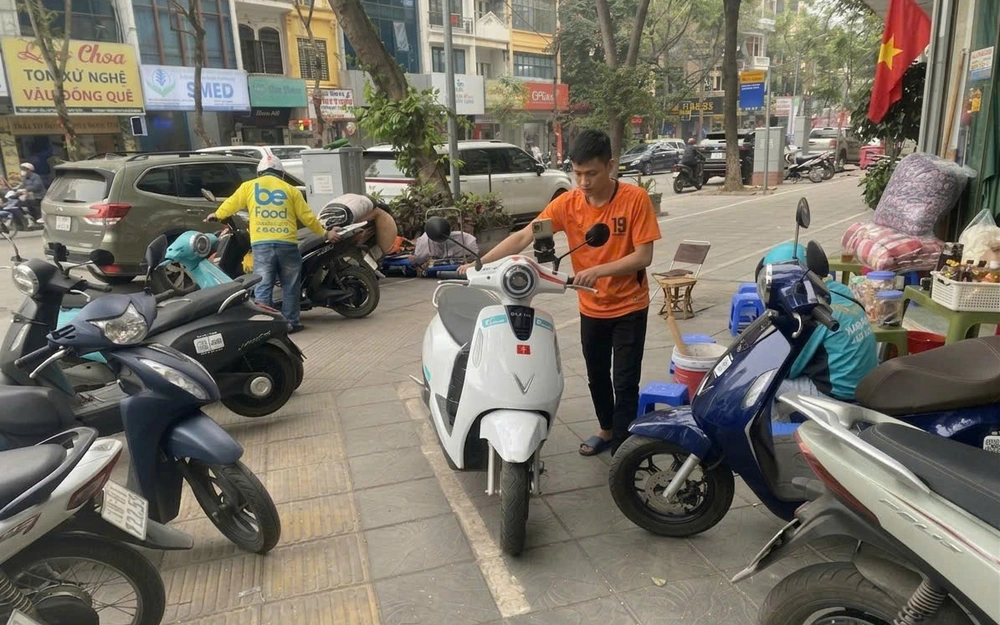 Vì sao Gen Z thích dùng xe máy điện?