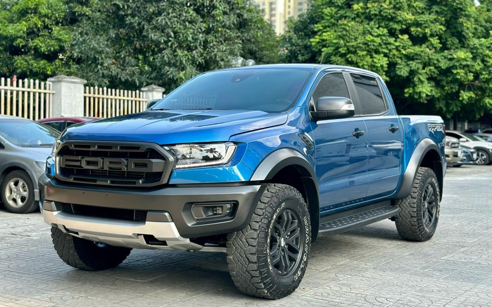 Ford Ranger Raptor đời cũ bất ngờ tăng giá giữa lo ngại về xe bán tải