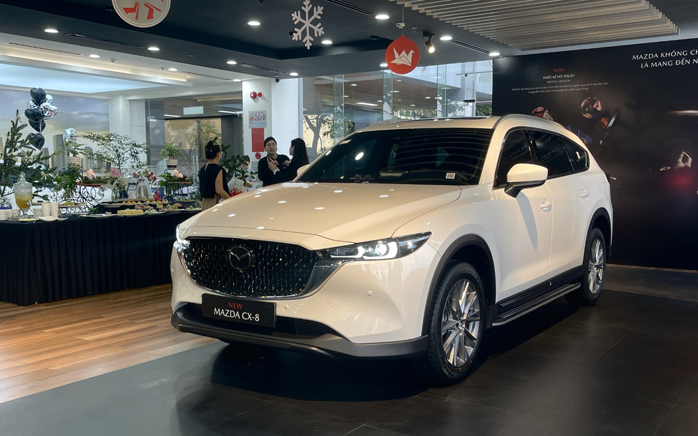 Vì sao Mazda CX-8 áp đảo doanh số phân khúc?