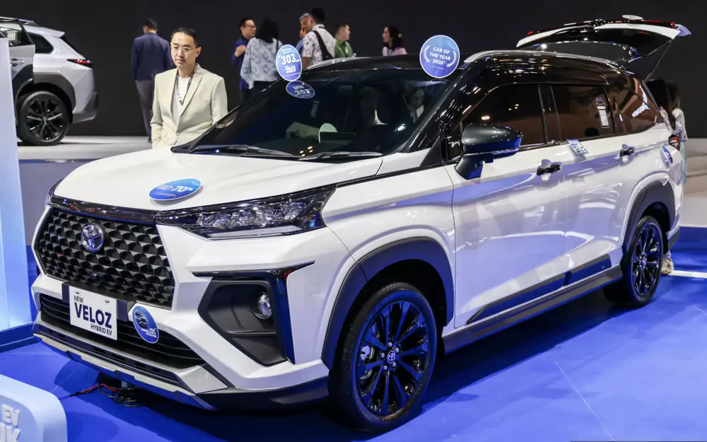 Toyota Veloz hybrid trưng bày tại Indonesia