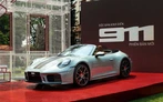 Cận cảnh Porsche 911 2025 vừa ra mắt tại Việt Nam