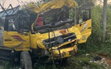 Bản tin TNGT 16/4: Xe tải mất lái lao xuống mương, 2 người tử vong