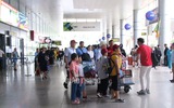 Sân bay, bến xe Đà Nẵng nhộn nhịp ngày đầu nghỉ lễ
