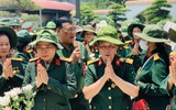 Hàng nghìn du khách hành hương về Ngã ba Đồng Lộc