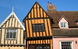 Ngôi nhà méo 600 tuổi nổi tiếng ở Anh