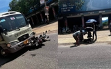 Sang đường thiếu quan sát, người phụ nữ đi xe máy bị xe khách đâm tử vong