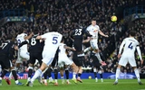 Cole Palmer tái xuất, Chelsea vẫn gục ngã trước Leeds United
