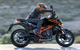 KTM 390 Duke 2025 được trang bị hệ thống ga tự động