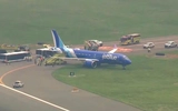 Máy bay JetBlue trượt khỏi đường băng trong lúc hạ cánh