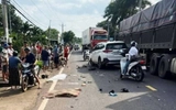 Va chạm giữa ô tô với xe máy, hai người thương vong
