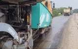 Huế: Kiểm tra mặt đường QL49B thảm nhựa gặp mưa, không đạt sẽ cào bóc làm lại