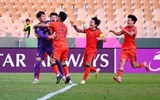 U23 châu Á: Thắng kịch tính Uzbekistan, Trung Quốc gặp U23 Việt Nam ở bán kết
