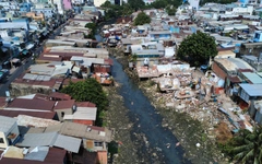 Dọn nhà đón cái Tết cuối cùng bên dòng rạch Xuyên Tâm ô nhiễm sắp được cải tạo