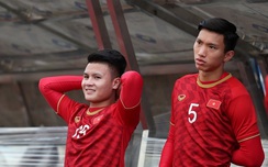 Cặp trò cưng của thầy Park báo tin choáng váng cho HLV Troussier