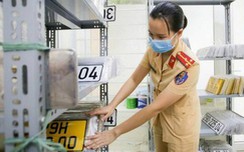 Thấy gì từ phiên đấu giá biển số xe đầu tiên?