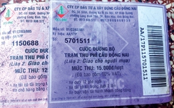 Nhộn nhịp chợ “xác vé” quanh trạm BOT cầu Đồng link w88