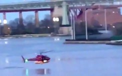 VIDEO: Trực thăng Mỹ rơi xuống sông, 2 người chết
