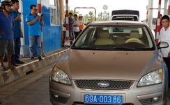 Kỷ luật tài xế xe biển xanh phản ứng tại trạm w88 com vn Sóc Trăng