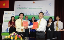 1.200 xe đạp đến với trẻ nghèo hiếu học