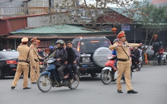 Hàng trăm công an đảm bảo an ninh, giao thông chợ Viềng