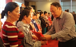 Ủy ban ATGT Quốc gia hỗ trợ con em nạn nhân TNGT tại Huế