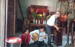 Du khách nườm nượp đổ về Đền Trần dù chưa chính hội