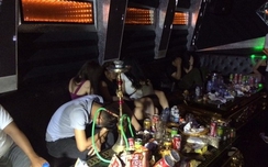 w88 com vn: Bốn thiếu nữ 16 tuổi bay lắc trong quán karaoke