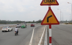 Lắp biển báo, làm gờ giảm tốc tại “khúc cua tử thần”