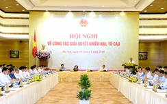 Thủ tướng: Một số cán bộ mang nặng tư tưởng "đối đầu với dân"