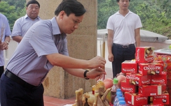 Ngành GTVT 6 tỉnh miền núi phía Bắc dâng hương tại khu di tích