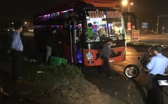 Kịp thời ngăn chặn "ma men" lái w88 com mobile khách, chở quá số người quy định