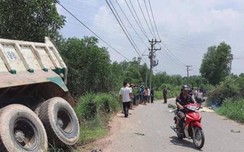 Va chạm với w88 com, 2 thanh niên văng xuống đường tử vong
