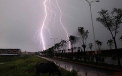 Đang w88.vin.link gặp áp thấp, miền Bắc cả tuần mưa dông, cảnh báo lũ quét