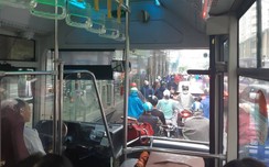 Buýt w88 ì ạch, chậm giờ chẳng khác buýt thường