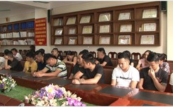 Đột kích ổ đánh bạc với 20 đối tượng đw88 apkg sát phạt nhau
